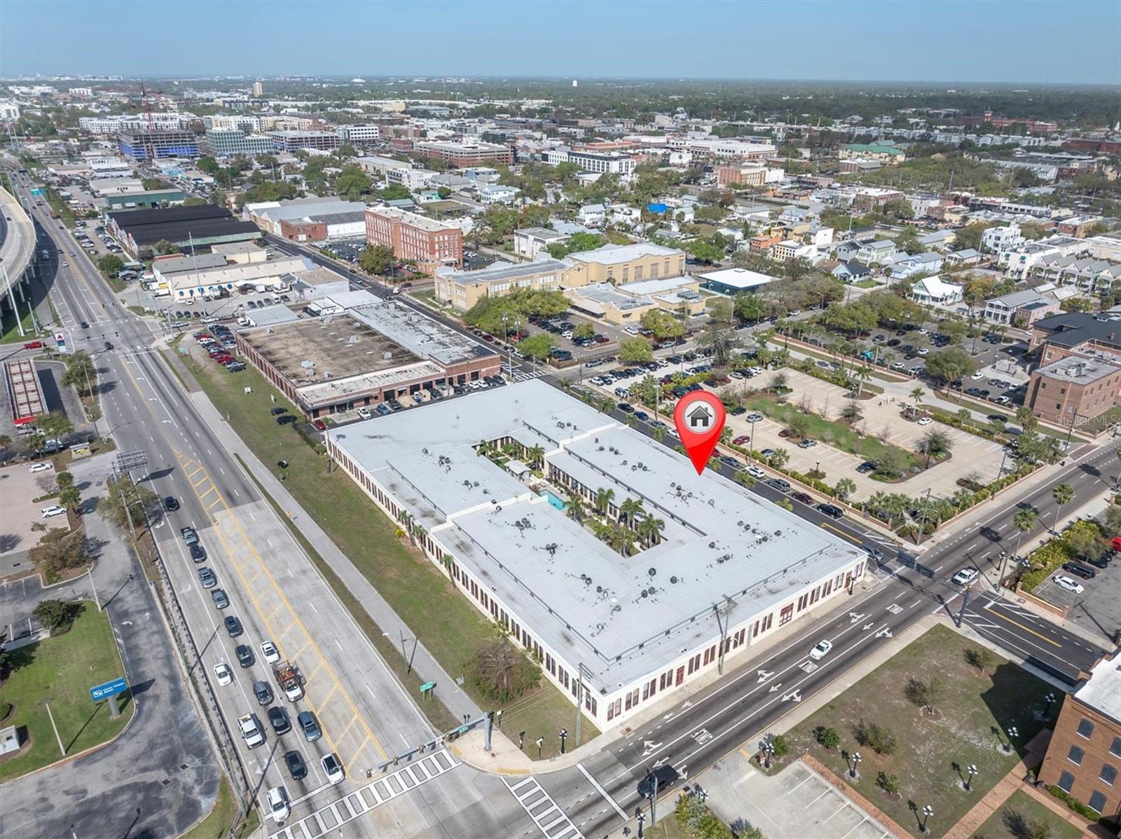 BOX FACTORY LOFTS - Residential