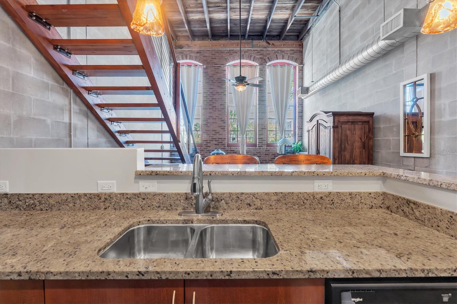 BOX FACTORY LOFTS - Residential