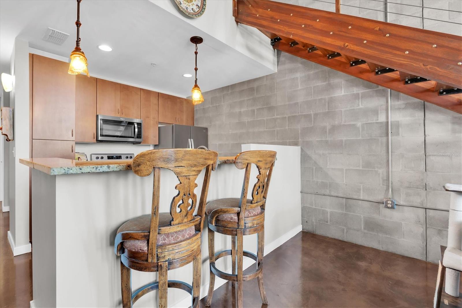 BOX FACTORY LOFTS - Residential