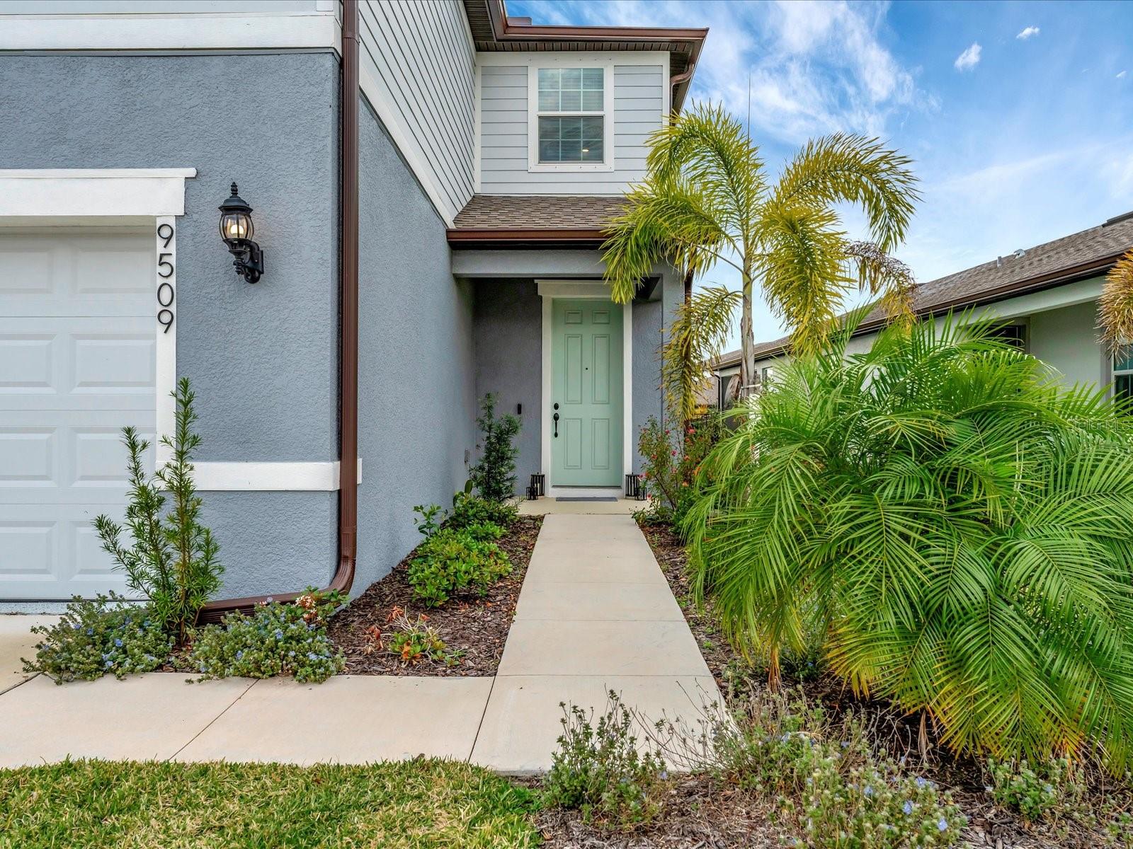 9509 LAMINE WAY