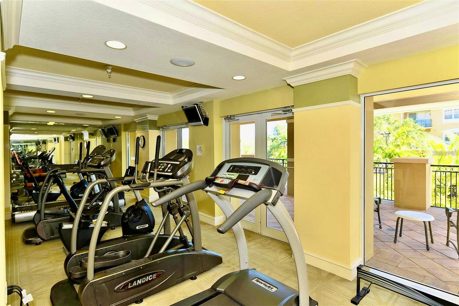 BROADWAY PROMENADE - Residential