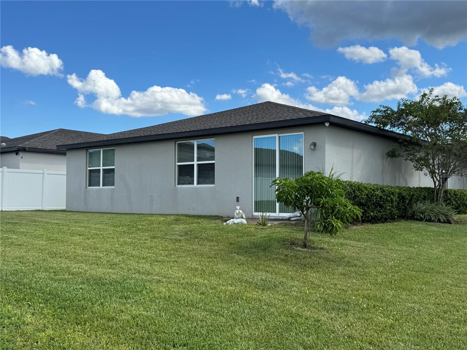 ALFORD OAKS - Residential Lease