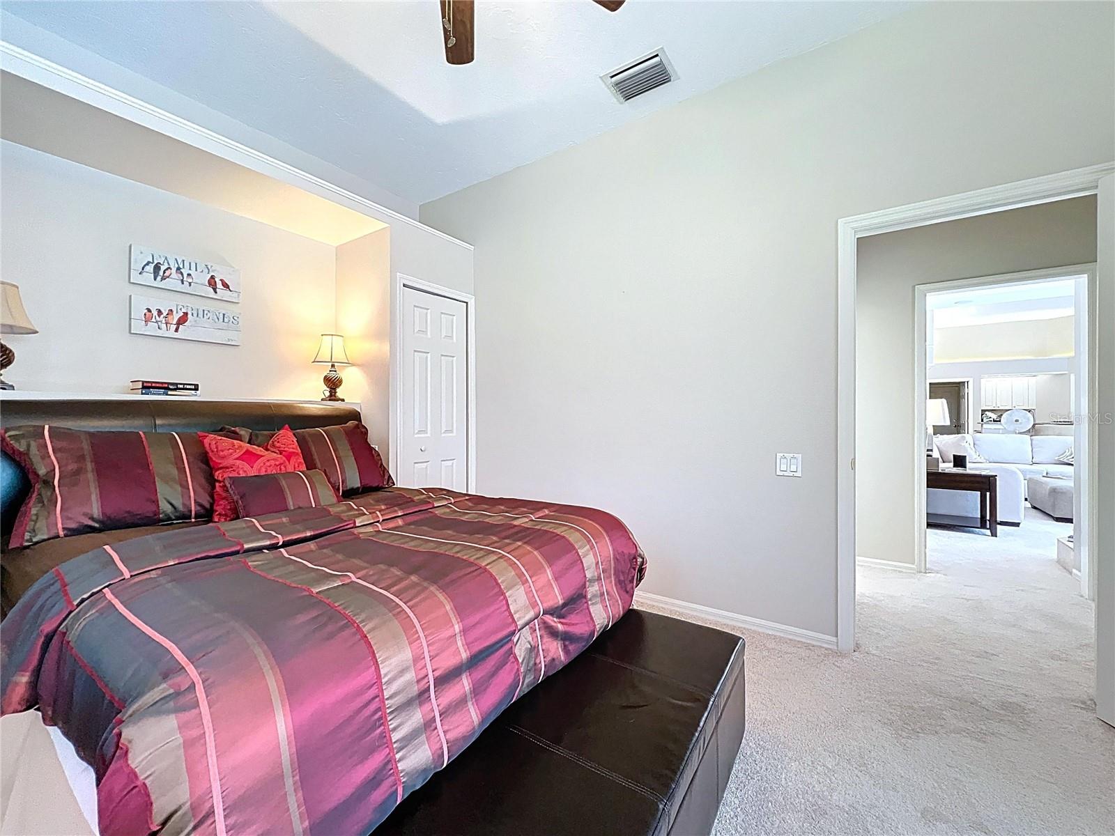 HENLEY - Residential