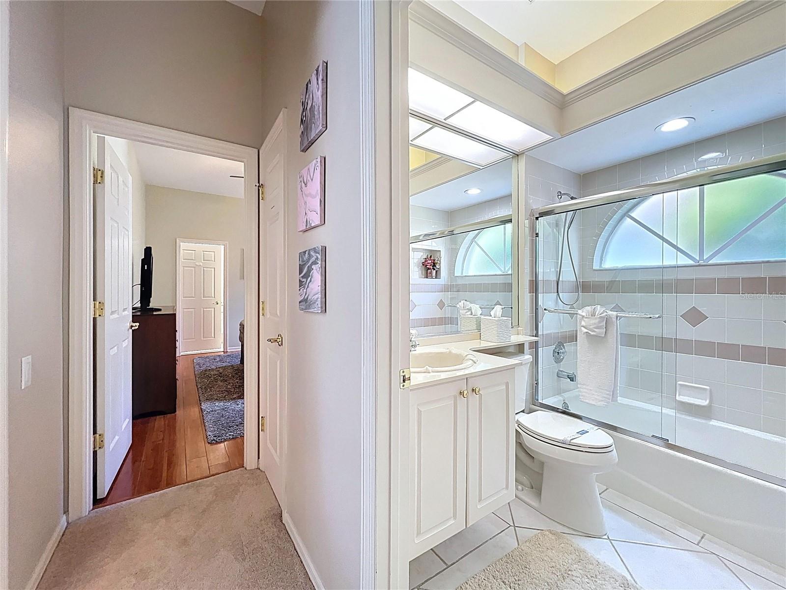 HENLEY - Residential