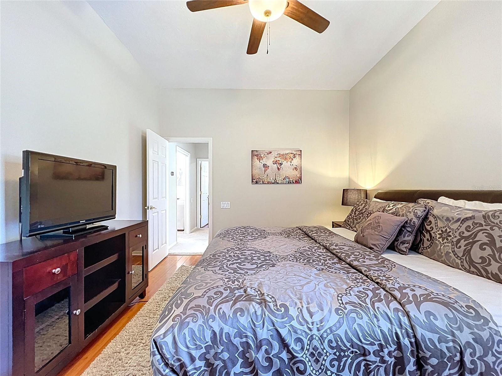 HENLEY - Residential