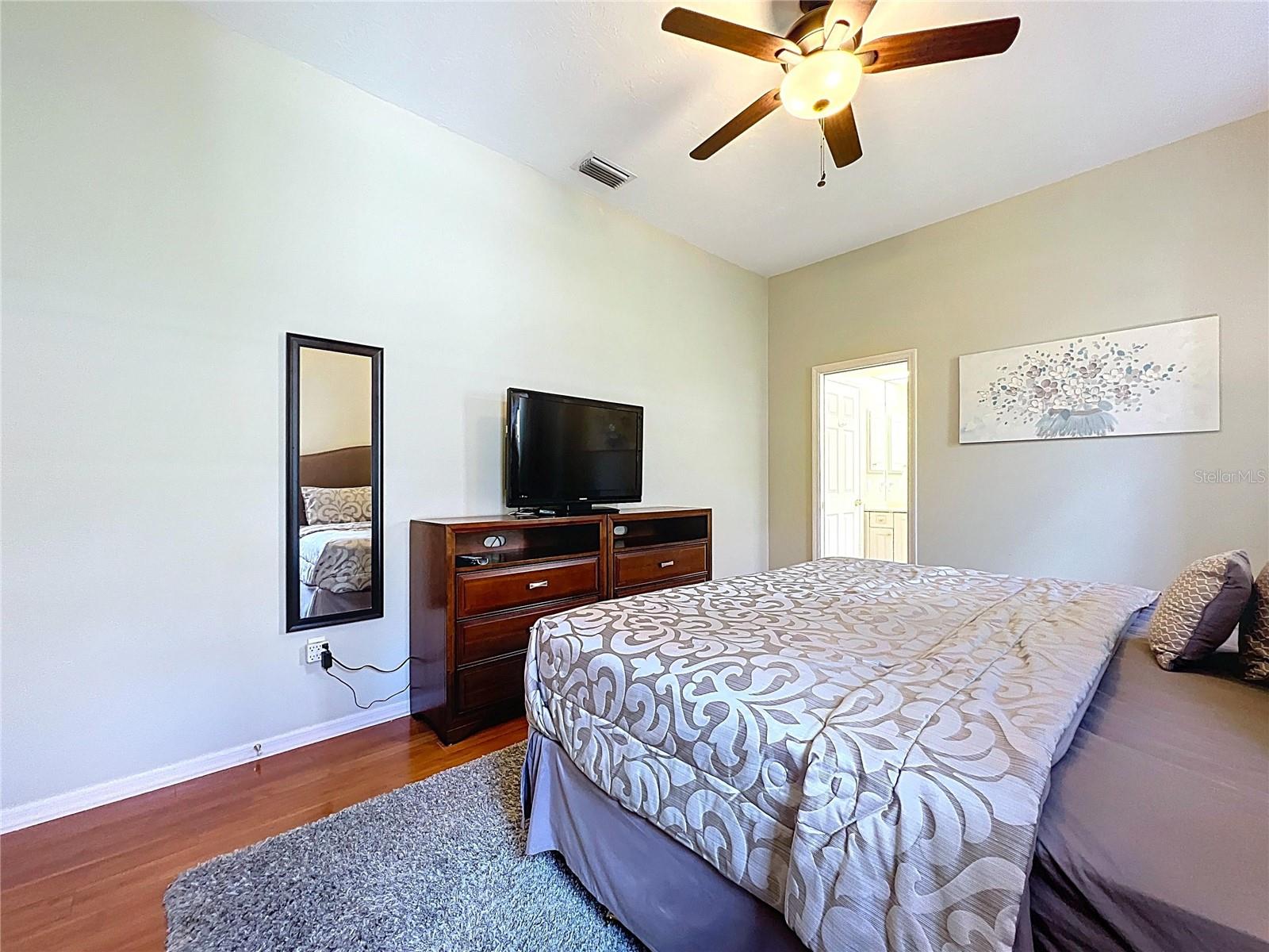 HENLEY - Residential