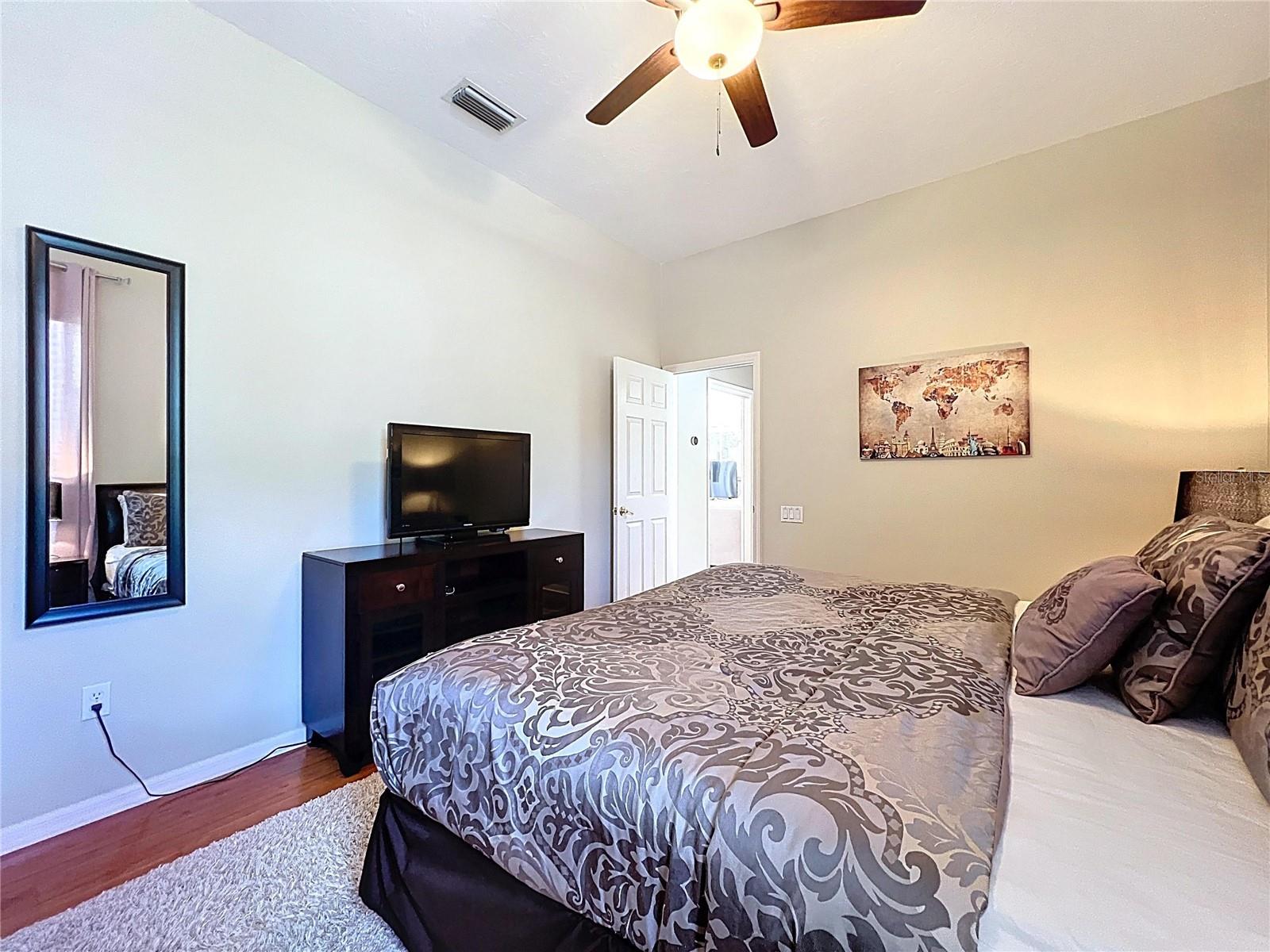 HENLEY - Residential