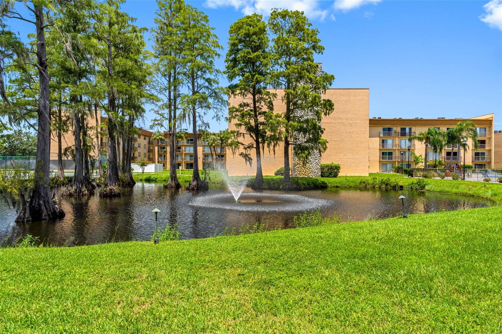 THE TAMPA RACQUET CLUB A CONDO - Residential