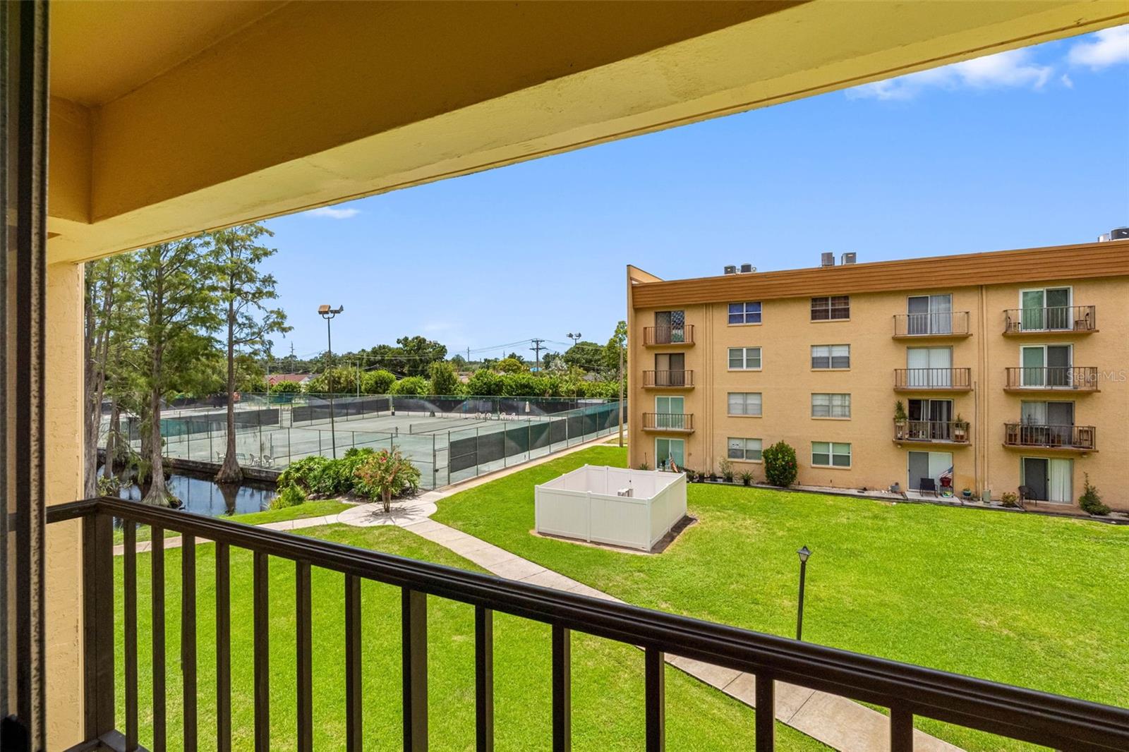 THE TAMPA RACQUET CLUB A CONDO - Residential