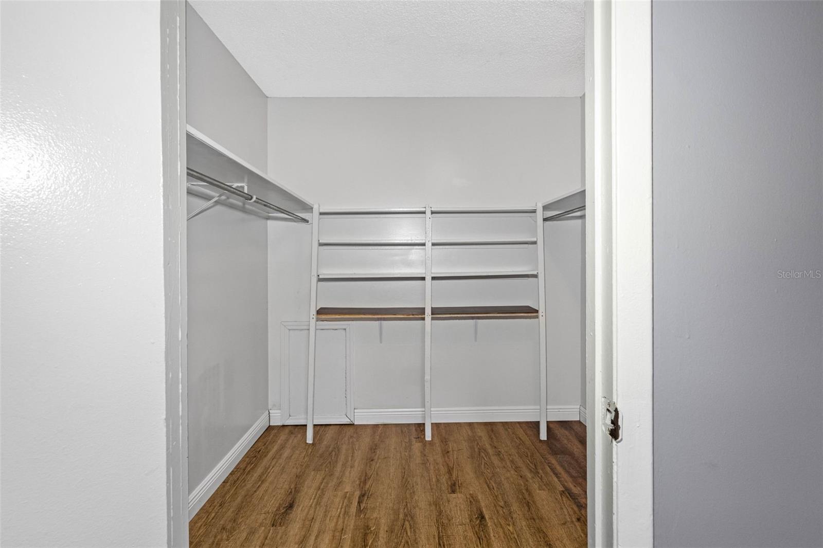 THE TAMPA RACQUET CLUB A CONDO - Residential