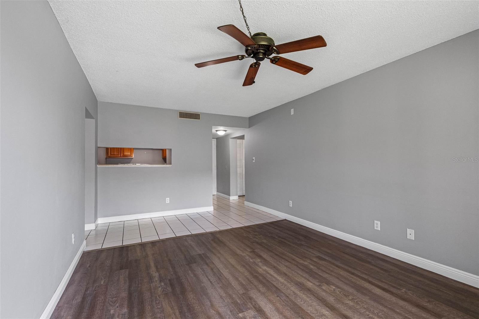 THE TAMPA RACQUET CLUB A CONDO - Residential