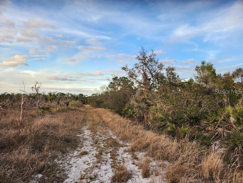 OAKRIDGE ESTATES - Land