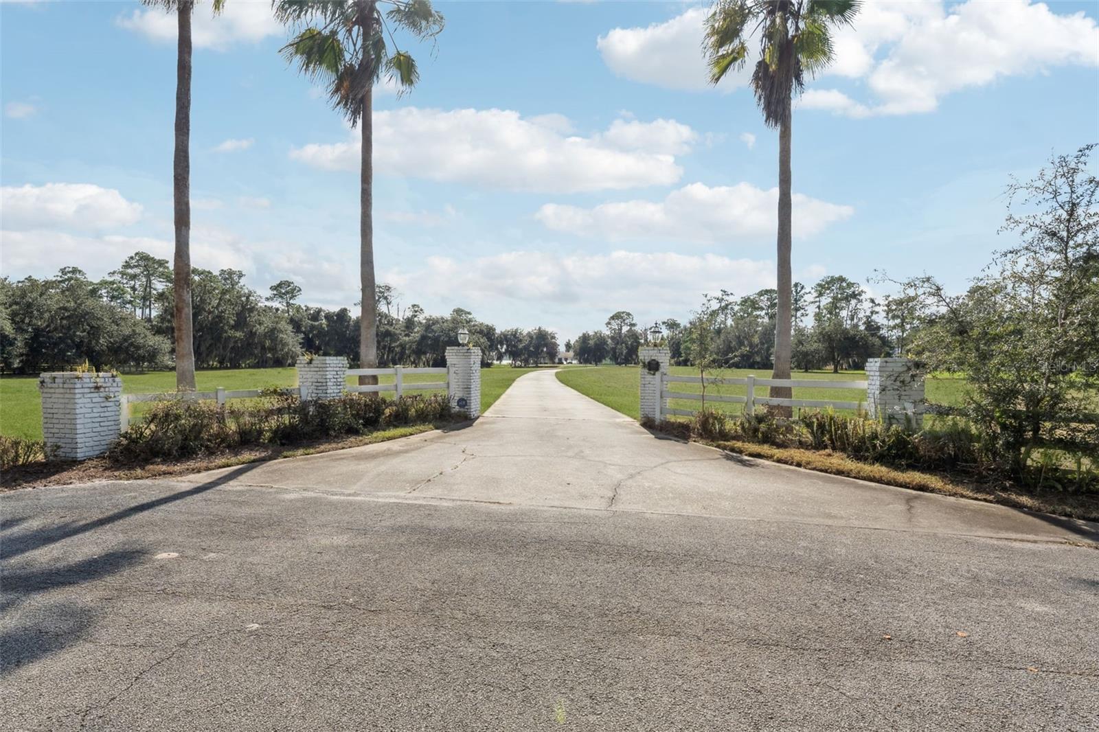 5150 GENTRY OAKS PLACE