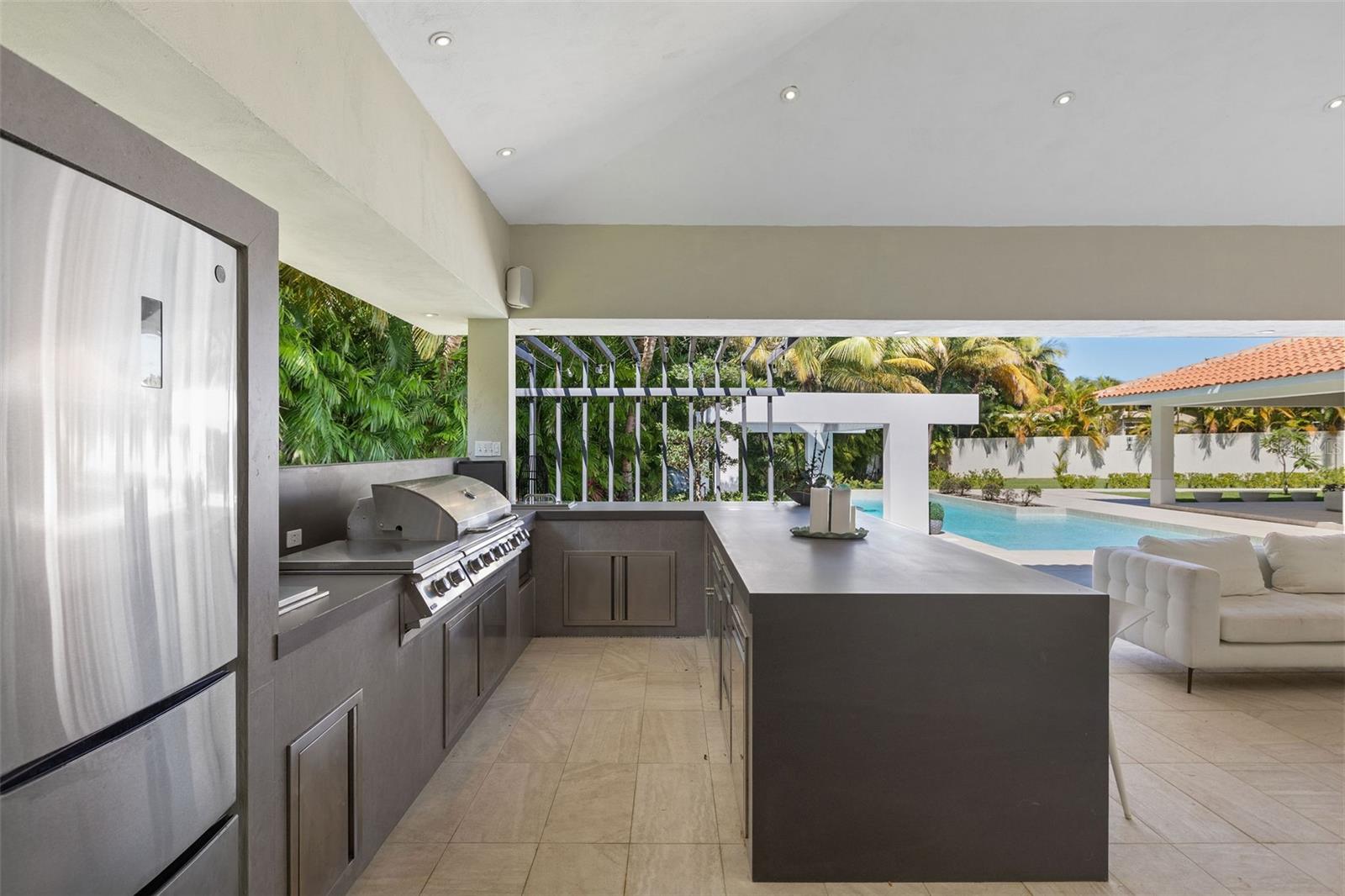 DORADO BEACH EAST - Residential