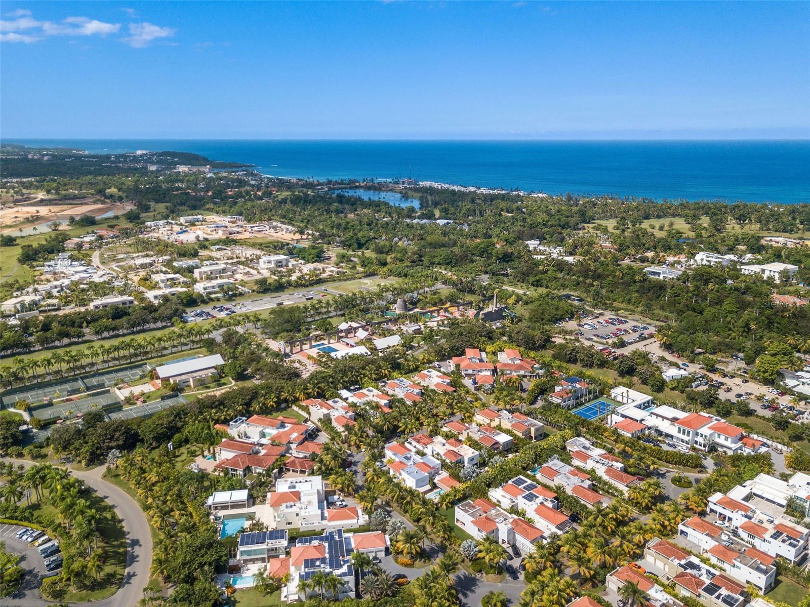 DORADO BEACH EAST - Residential