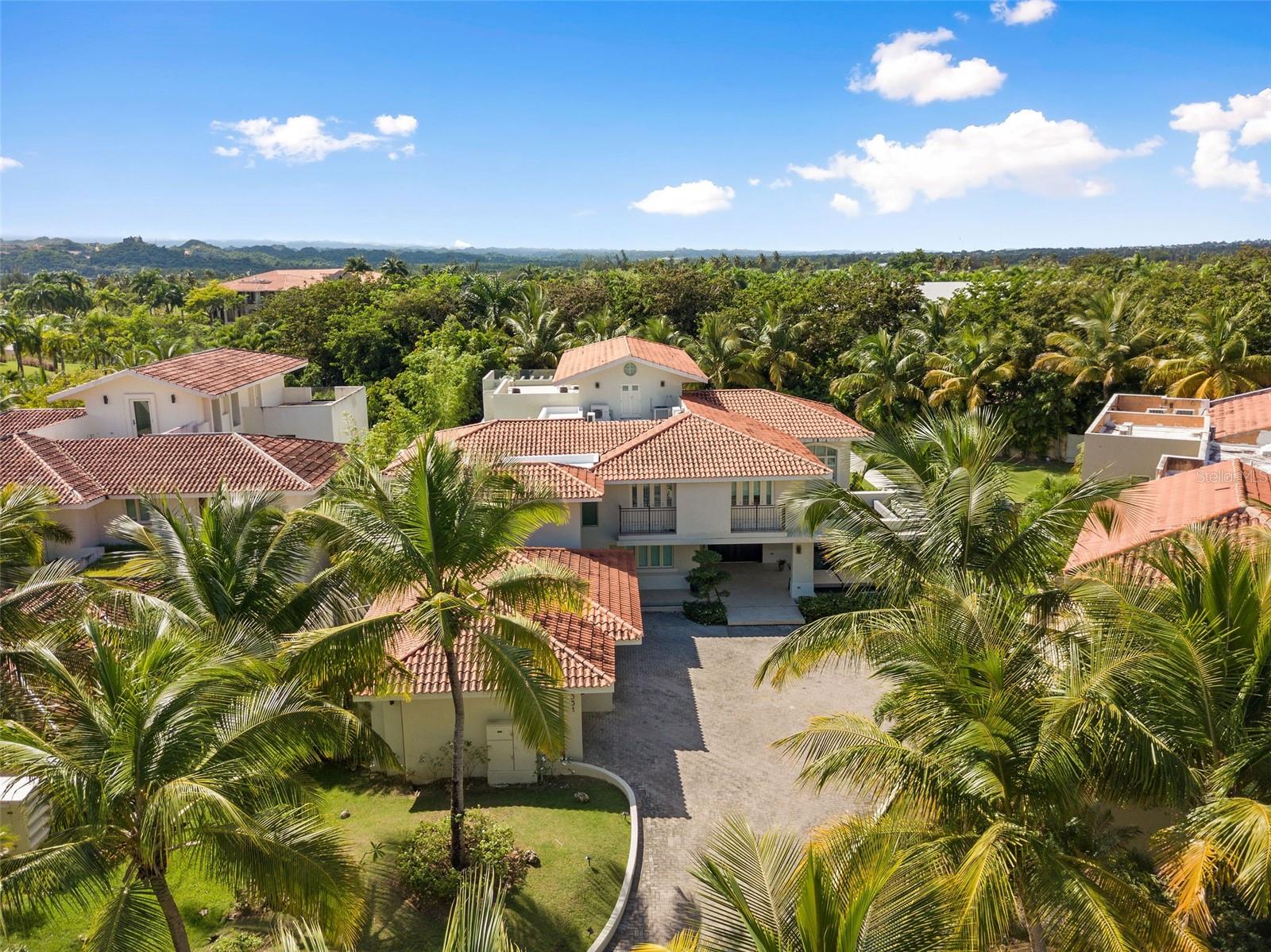 DORADO BEACH EAST - Residential