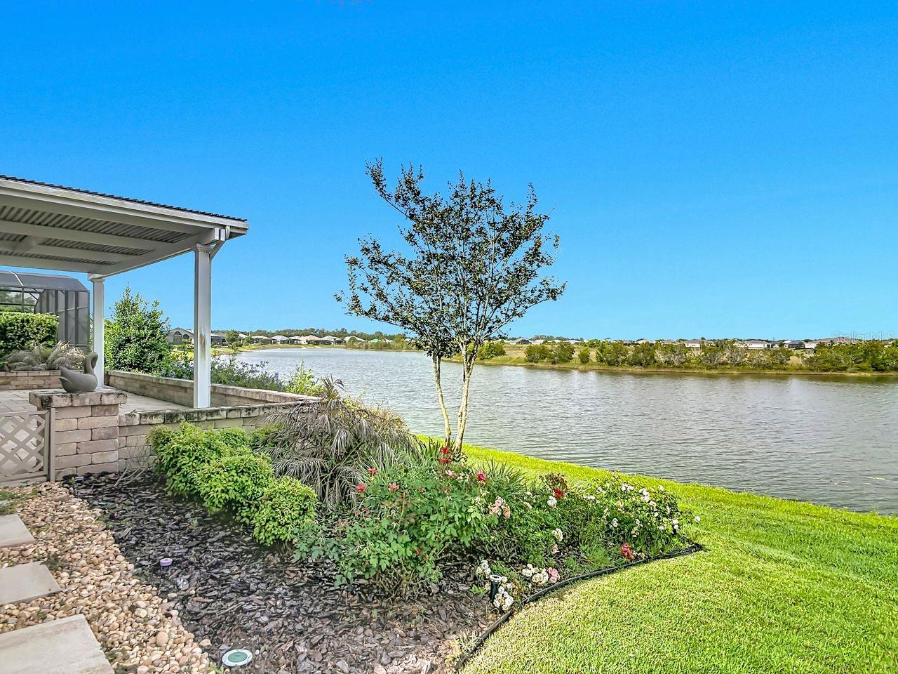 LAKES OF MOUNT DORA - Residential