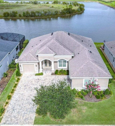 Photo of 8461 Bridgeport Bay Circle, Mount Dora, FL 32757 (MLS # G5112548)