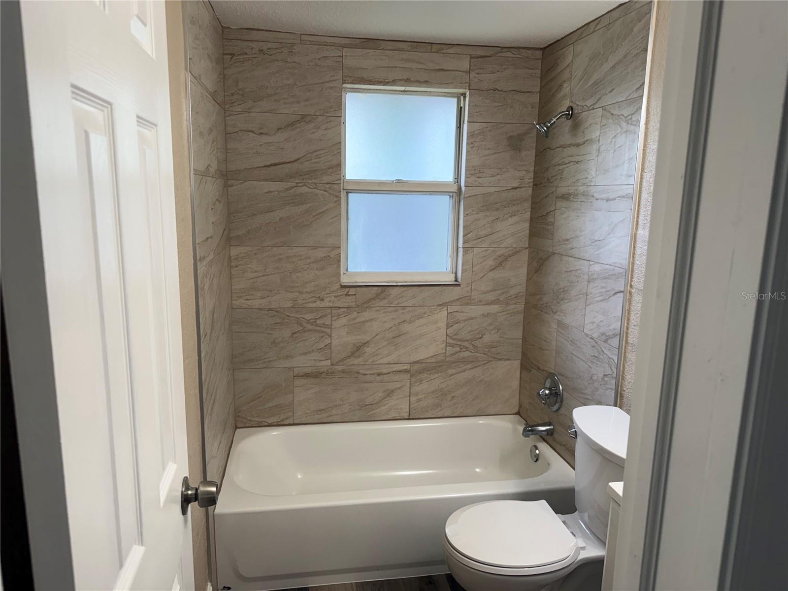 1007 8TH STREET W