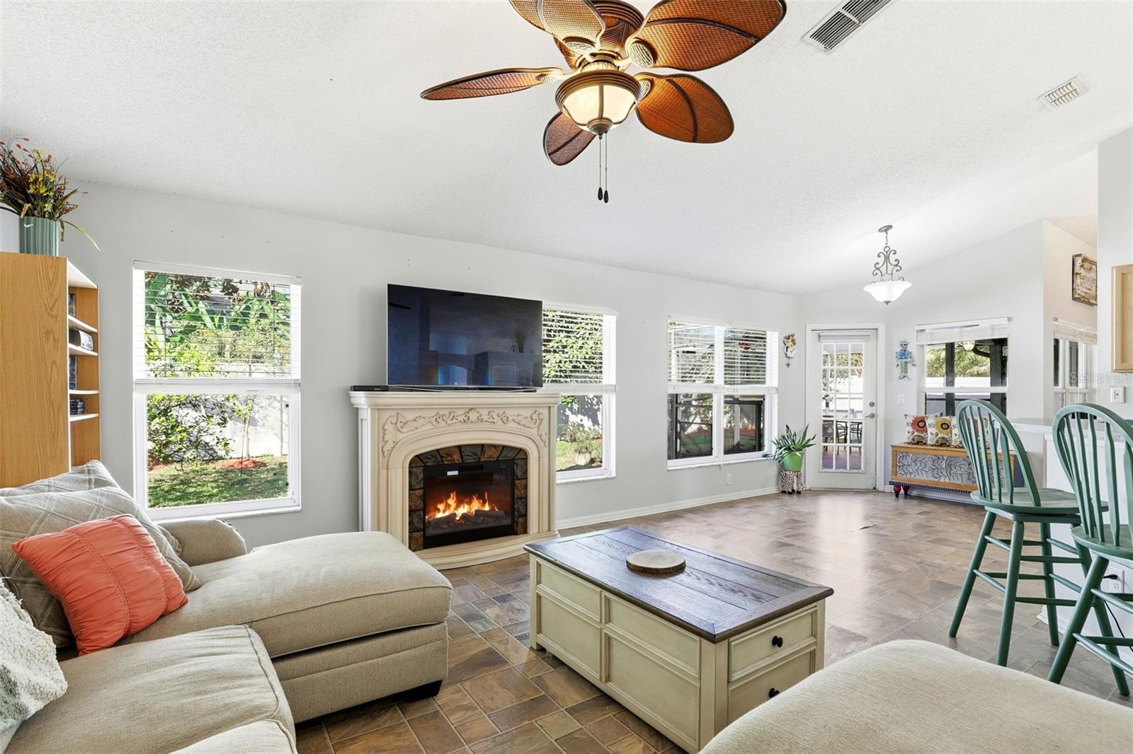 WATERFORD LAKES TR N07 PH 03 - Residential