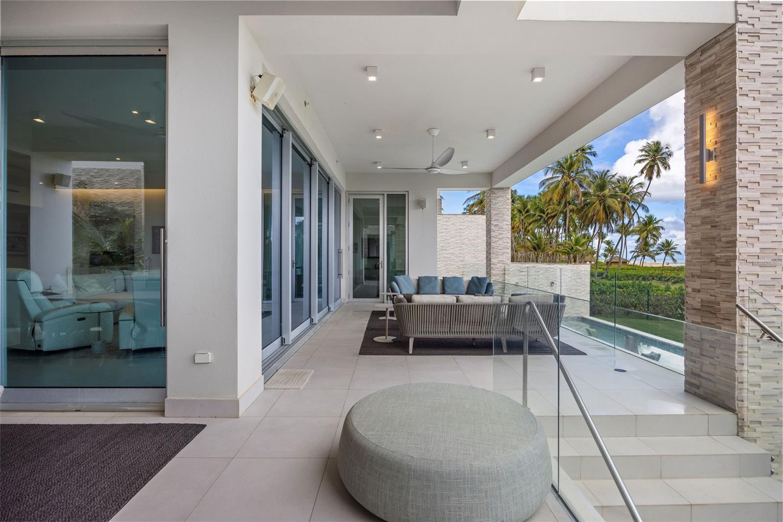 OCEAN DRIVE RESIDENCES - Residential