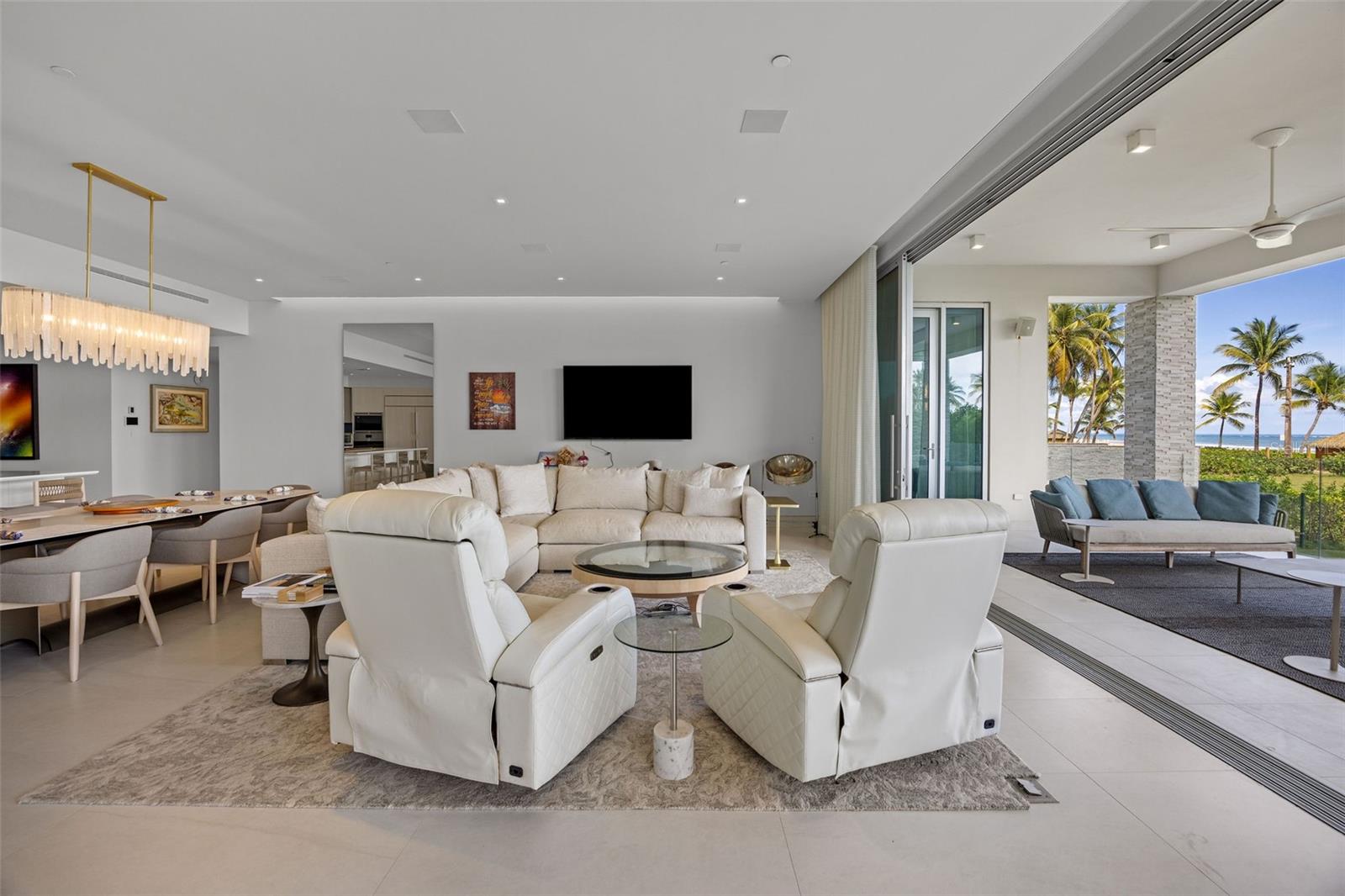 OCEAN DRIVE RESIDENCES - Residential