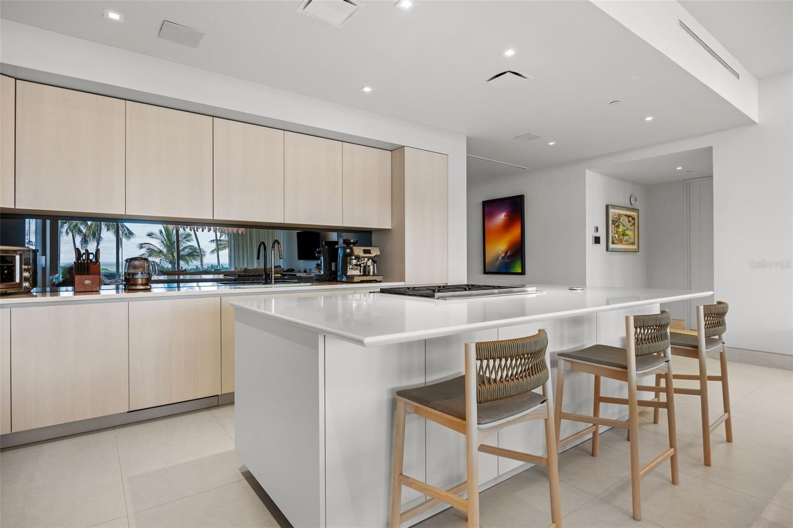 OCEAN DRIVE RESIDENCES - Residential