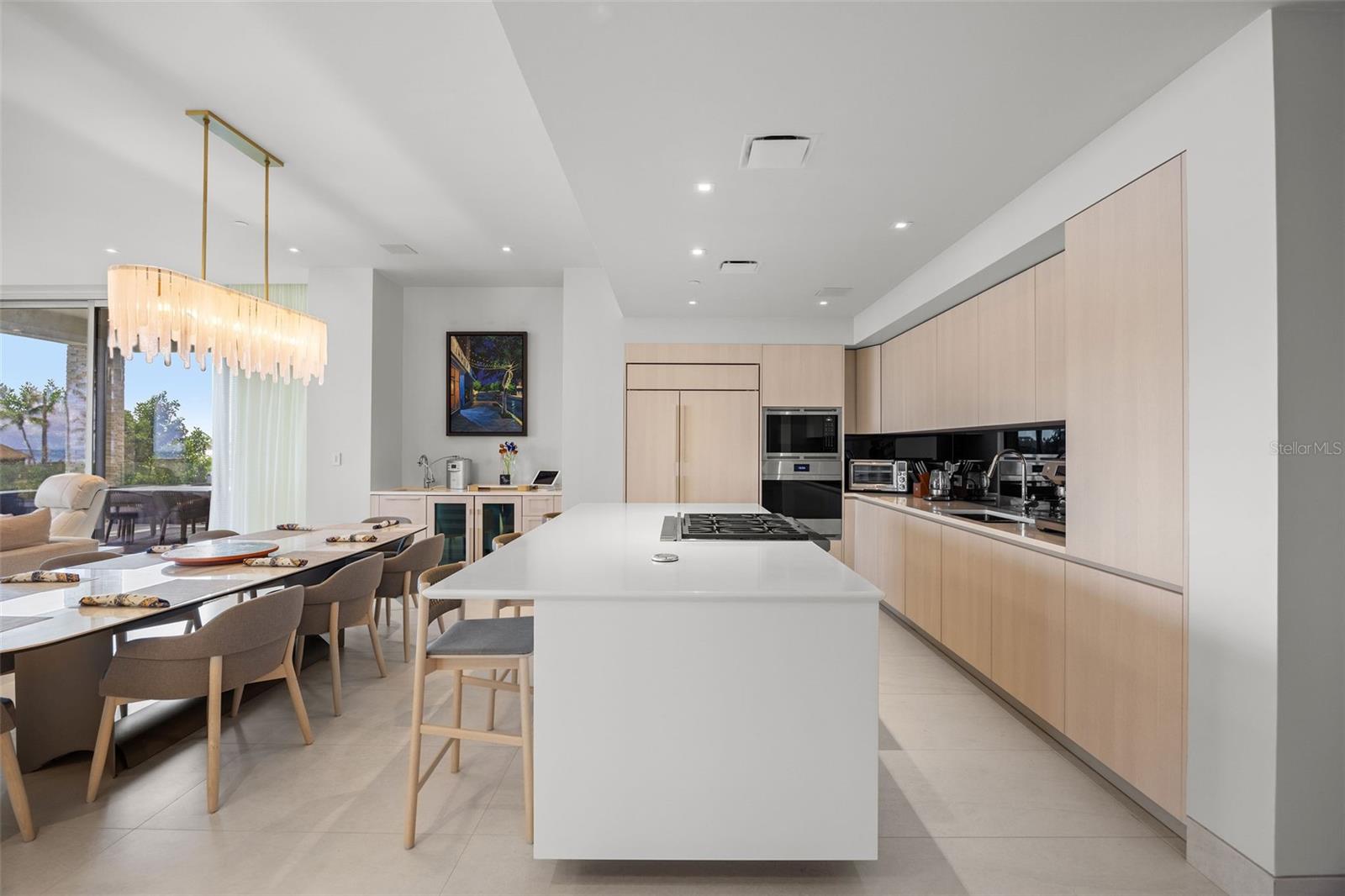 OCEAN DRIVE RESIDENCES - Residential