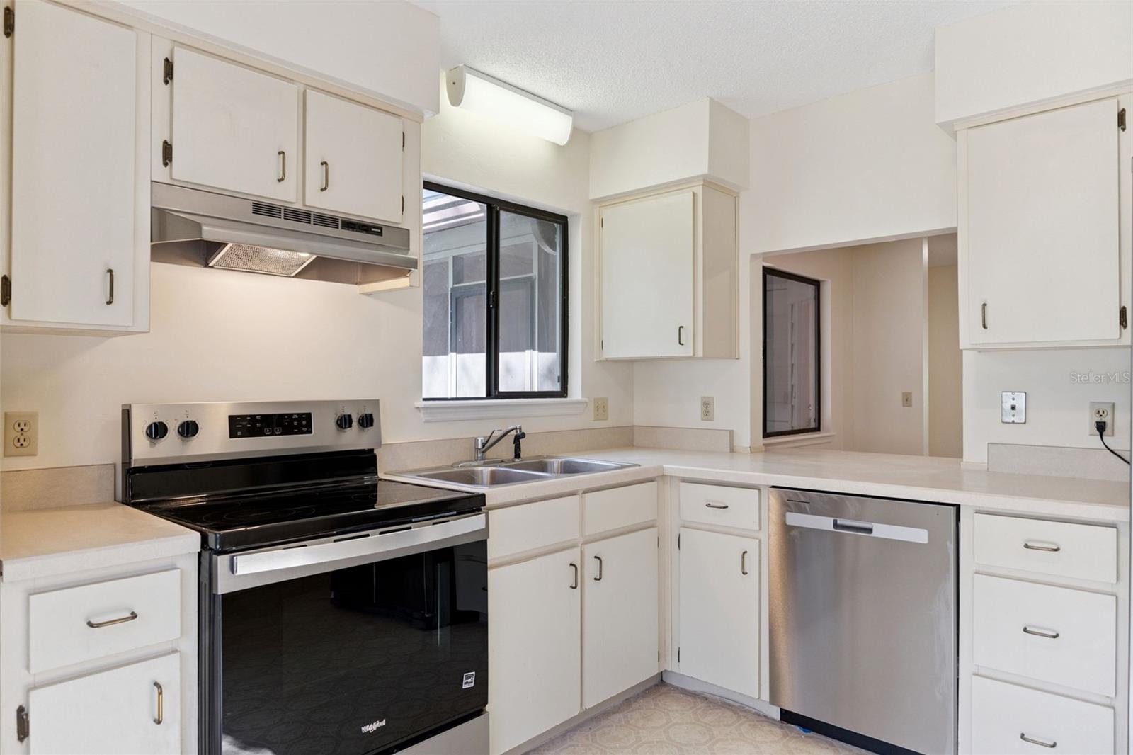 BRANDYWINE VILLAGE CONDO - Residential