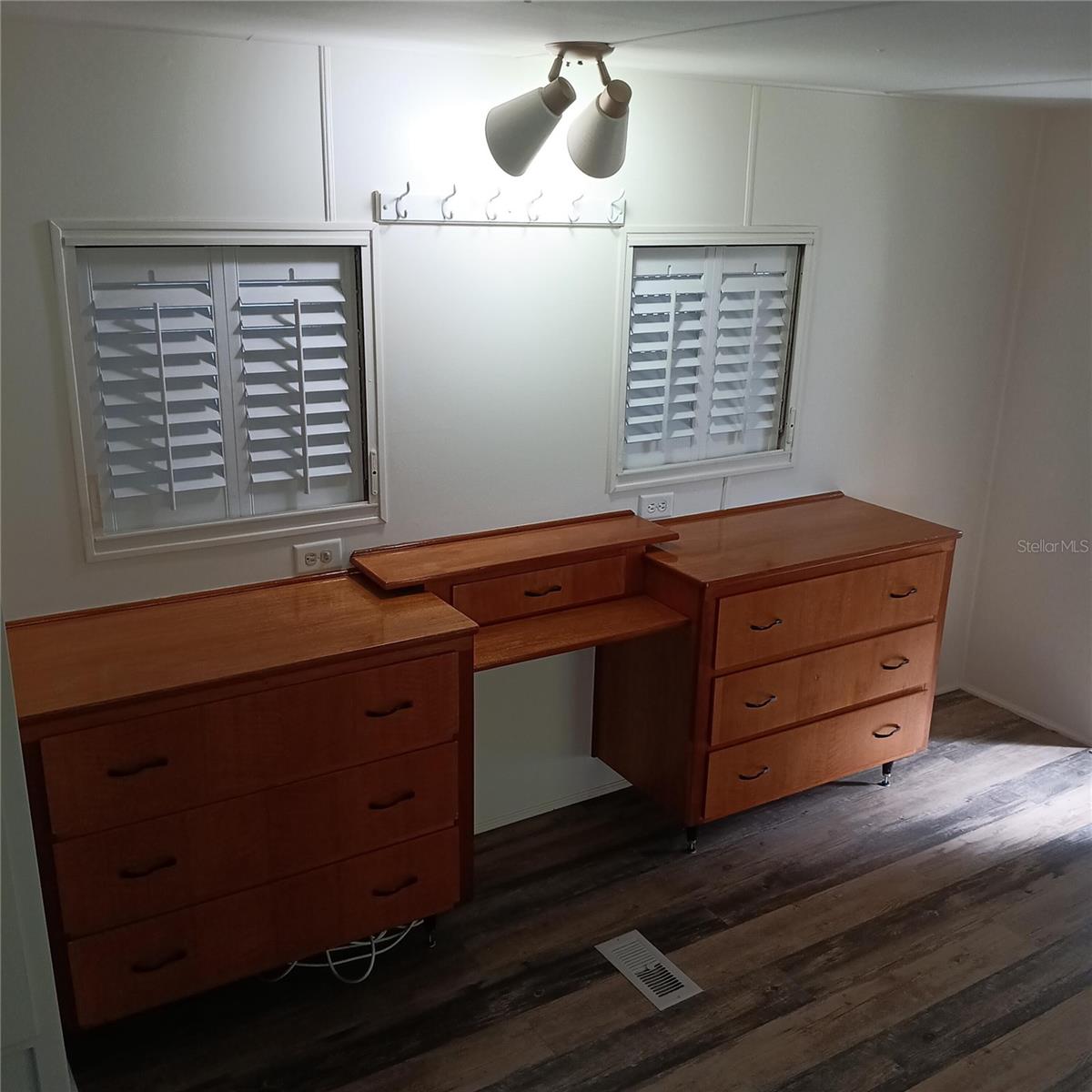 FAIR LANE ACRES - Residential