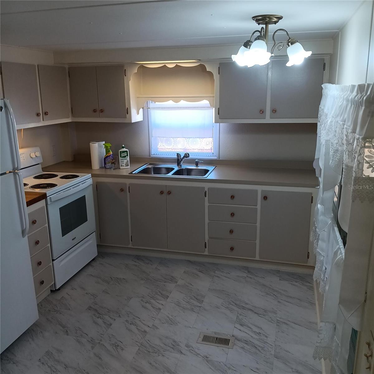 FAIR LANE ACRES - Residential