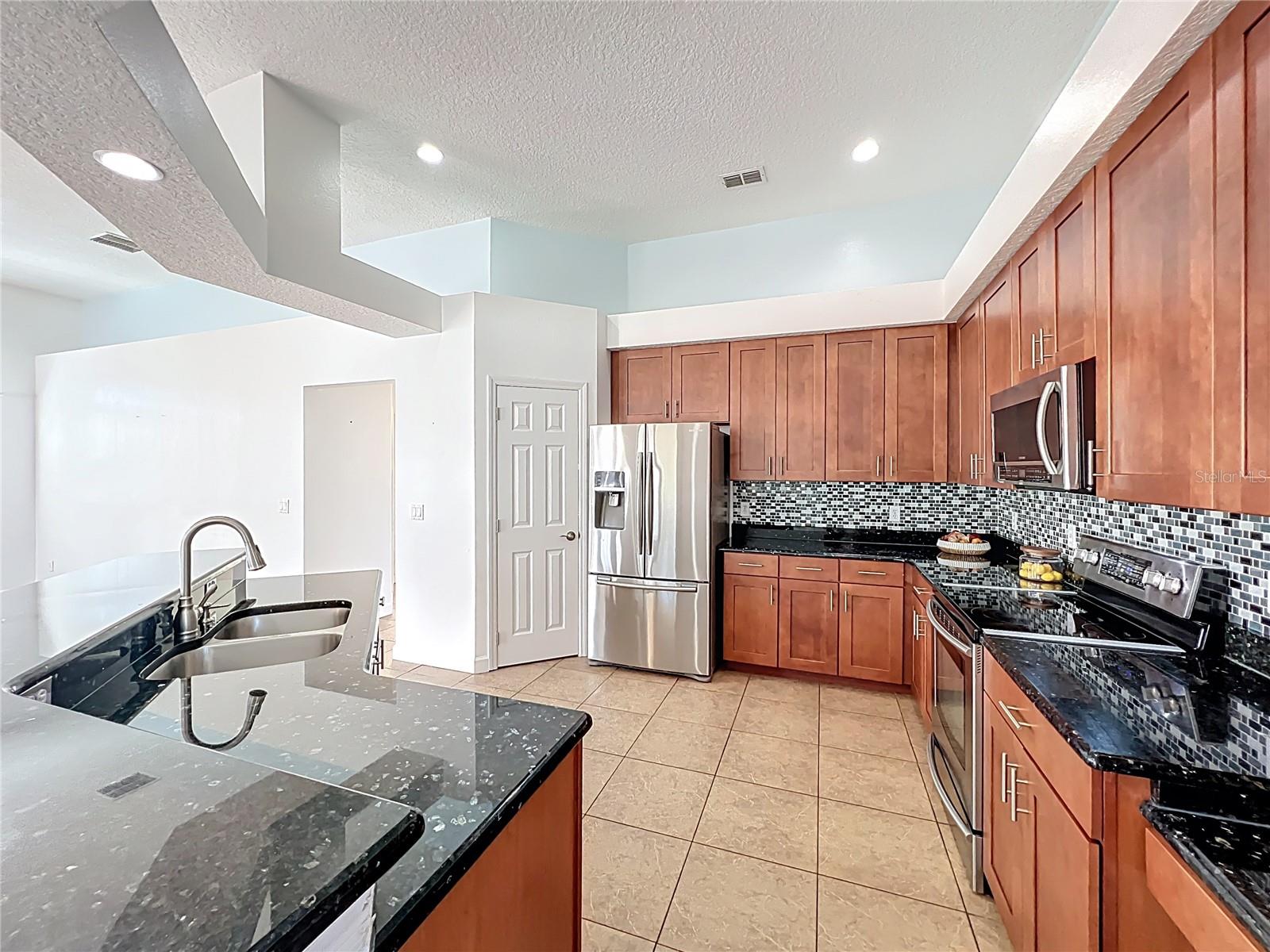 REDBRIDGE AT CARILLON - Residential