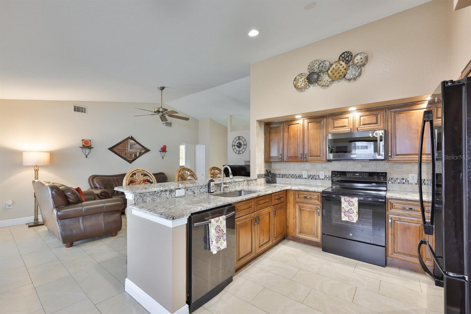 OAKHURST TRAILS - Residential