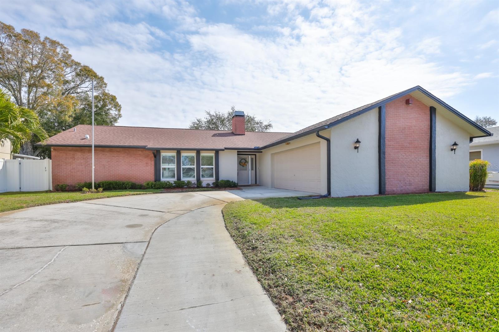 OAKHURST TRAILS - Residential