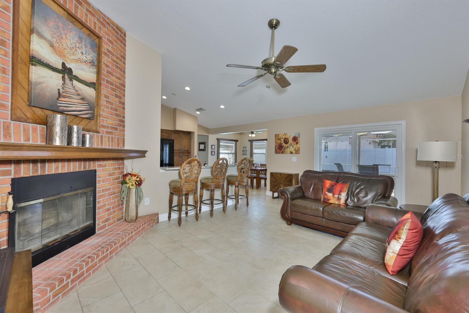 OAKHURST TRAILS - Residential