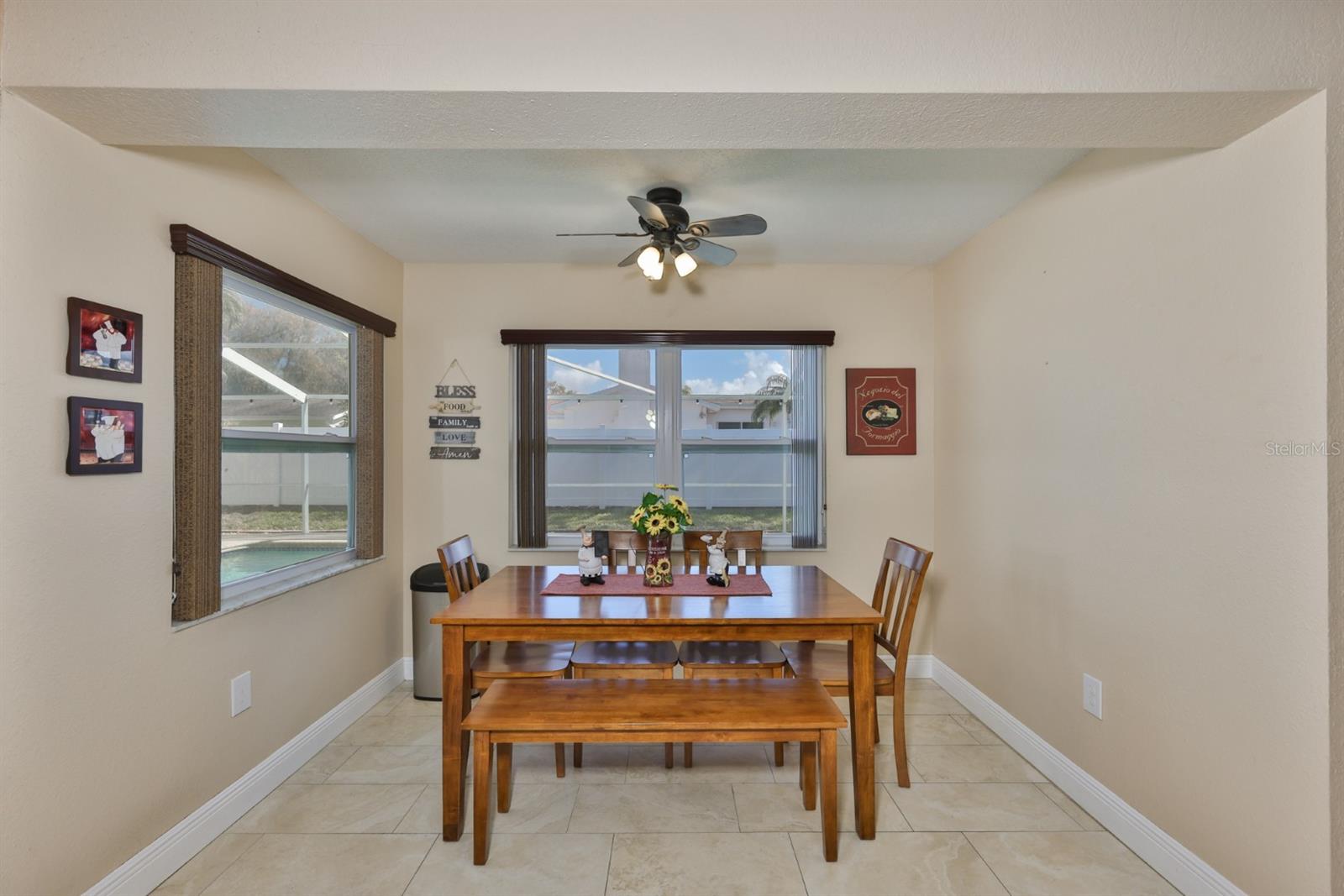 OAKHURST TRAILS - Residential