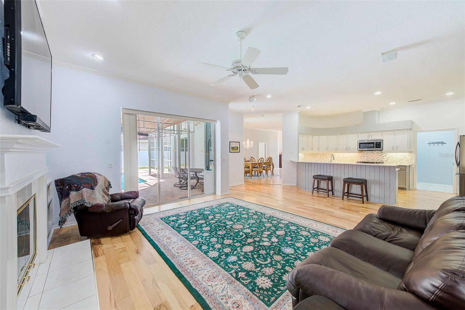 OAKHURST RUN SUB - Residential