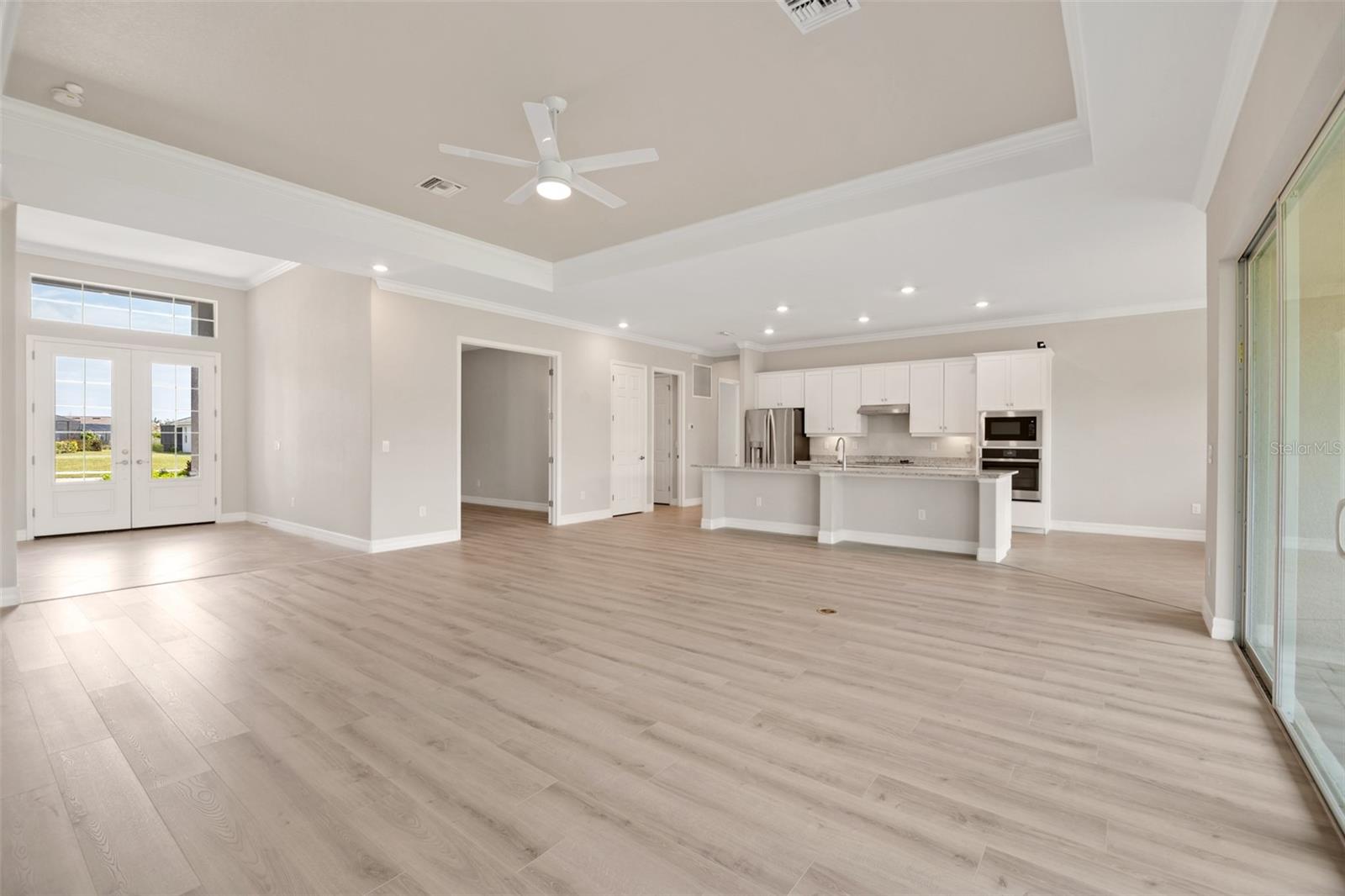 HARBOR WEST - Residential