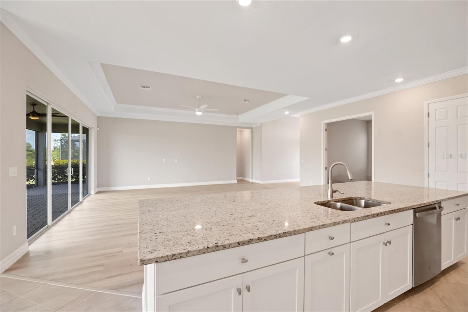 HARBOR WEST - Residential