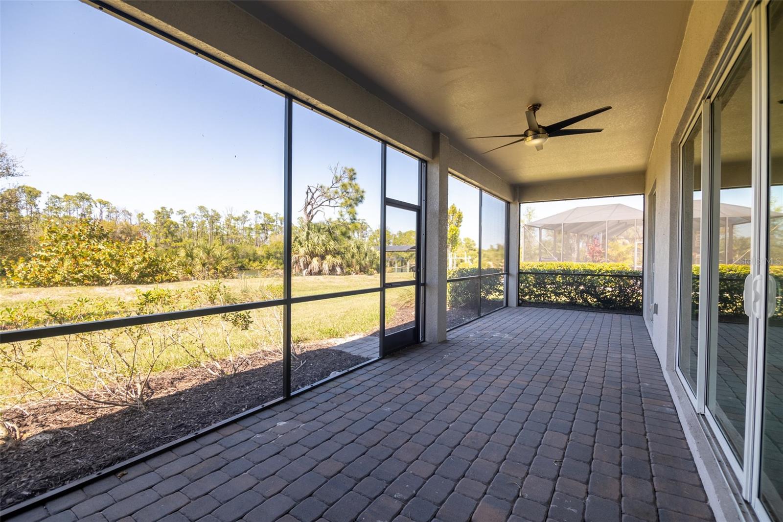 HARBOR WEST - Residential