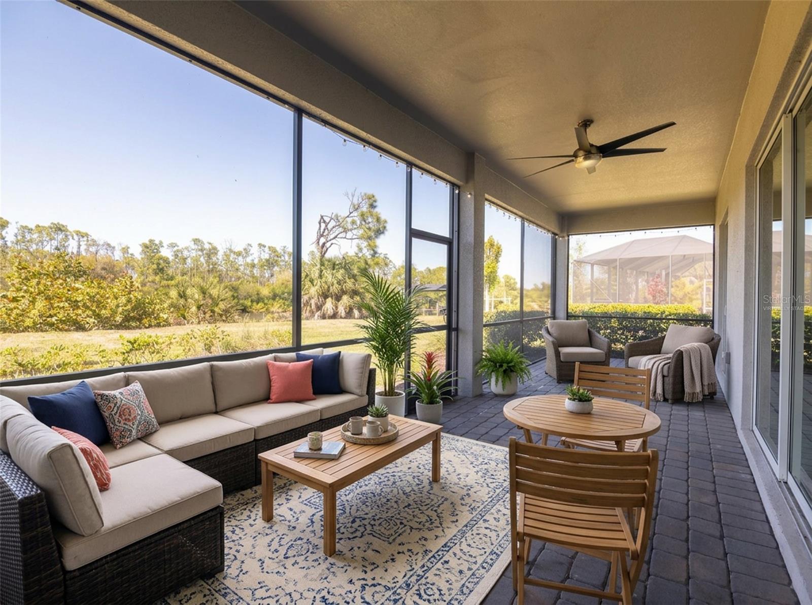 HARBOR WEST - Residential