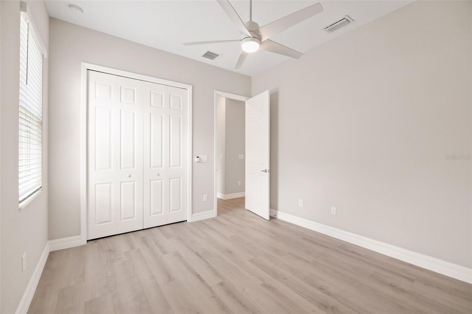 HARBOR WEST - Residential