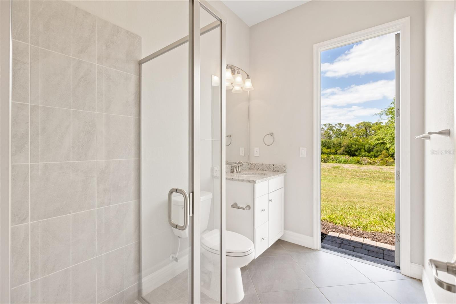 HARBOR WEST - Residential