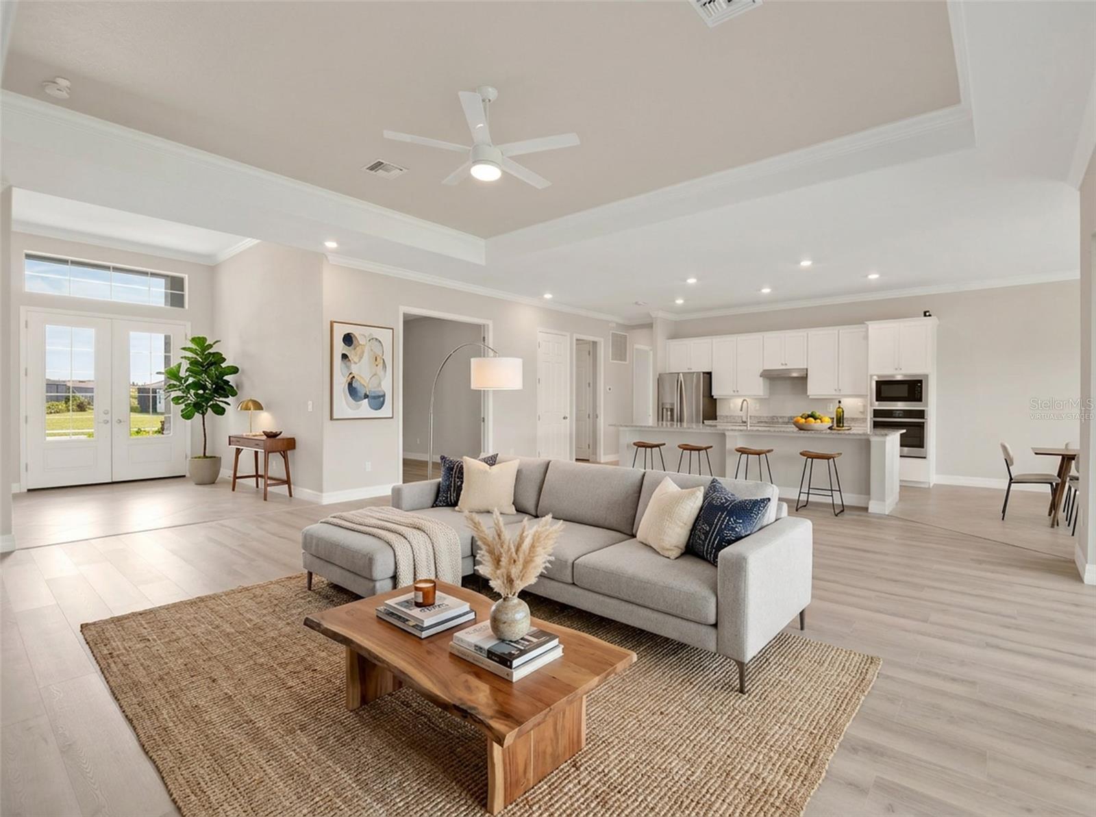 HARBOR WEST - Residential