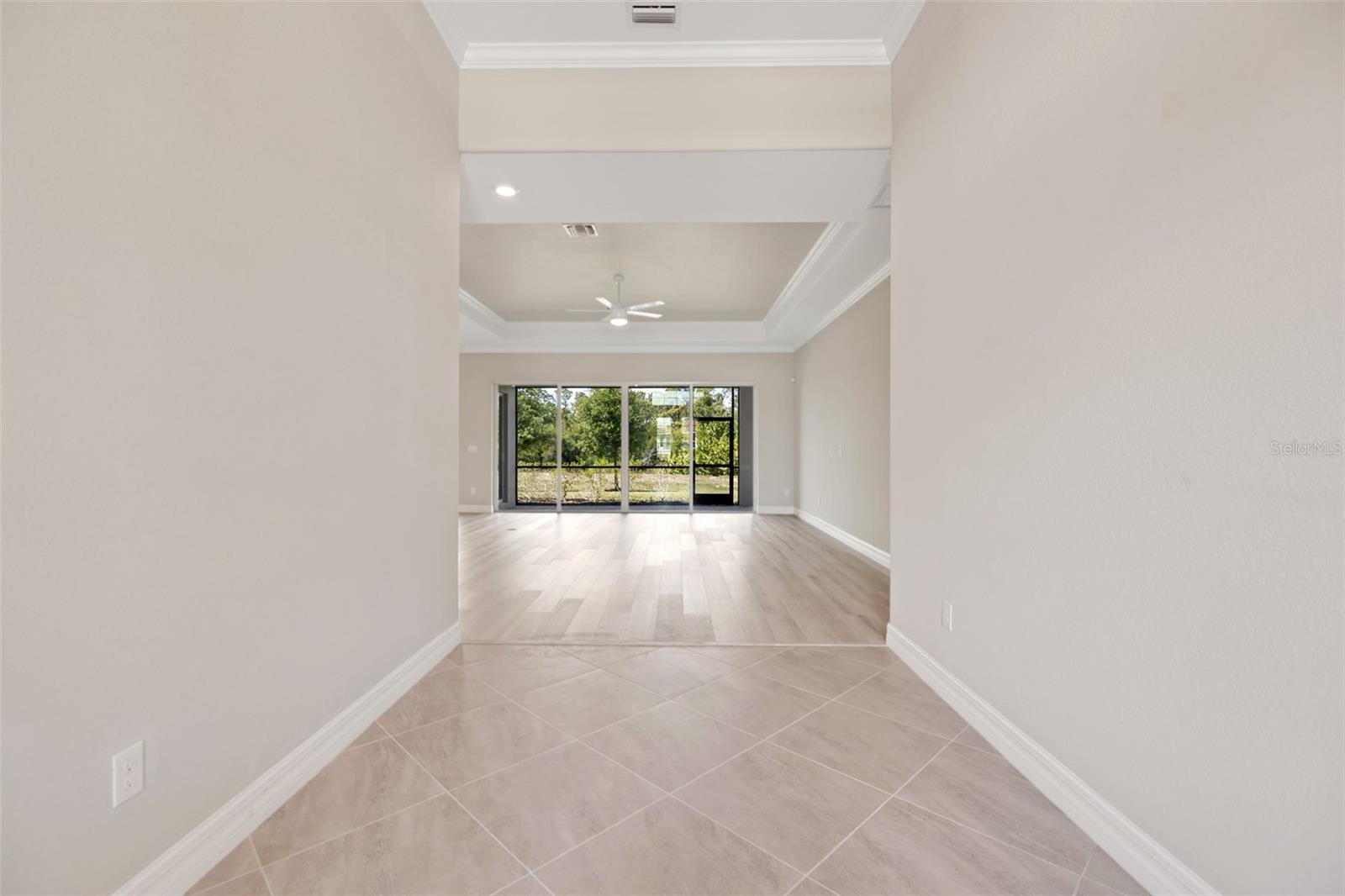 HARBOR WEST - Residential