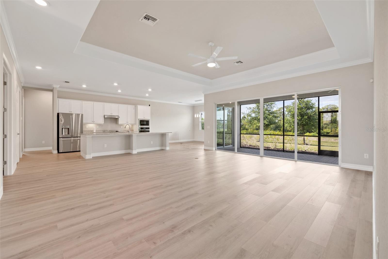 HARBOR WEST - Residential