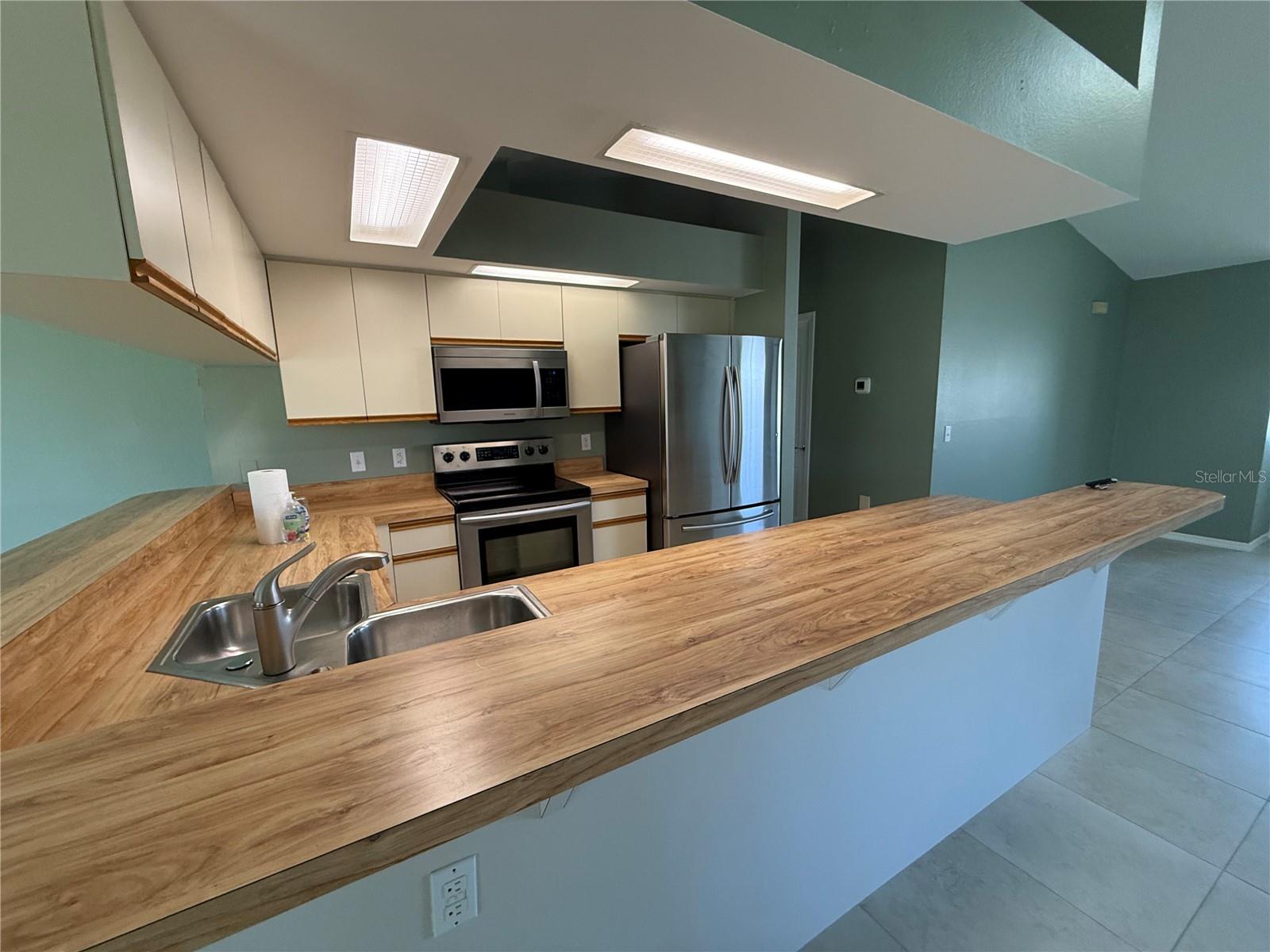 ROTONDA WEST PEBBLE BEACH - Residential Lease