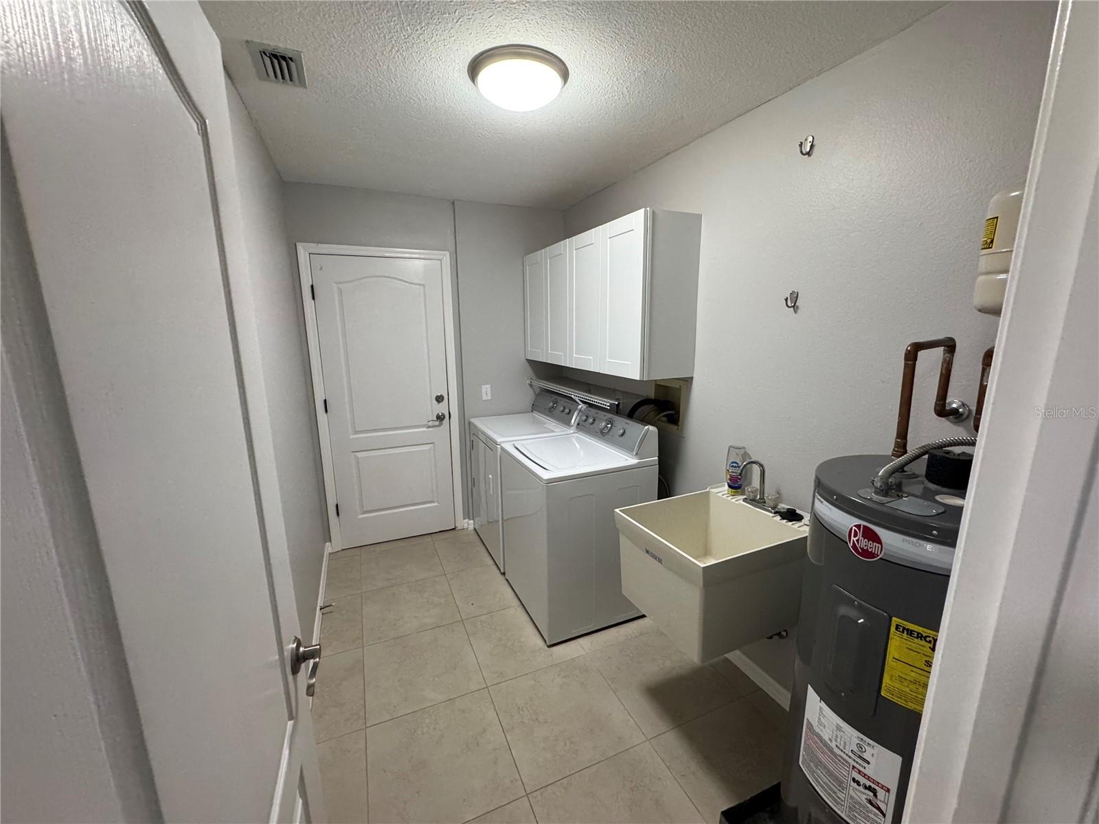 ROTONDA WEST PEBBLE BEACH - Residential Lease