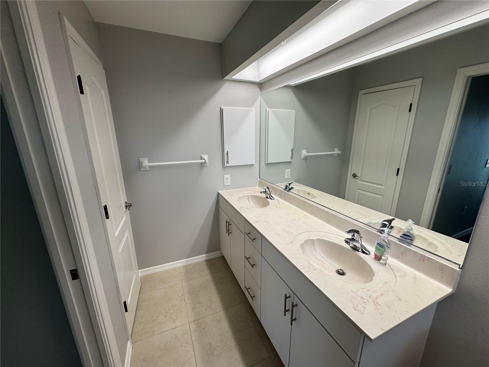 ROTONDA WEST PEBBLE BEACH - Residential Lease