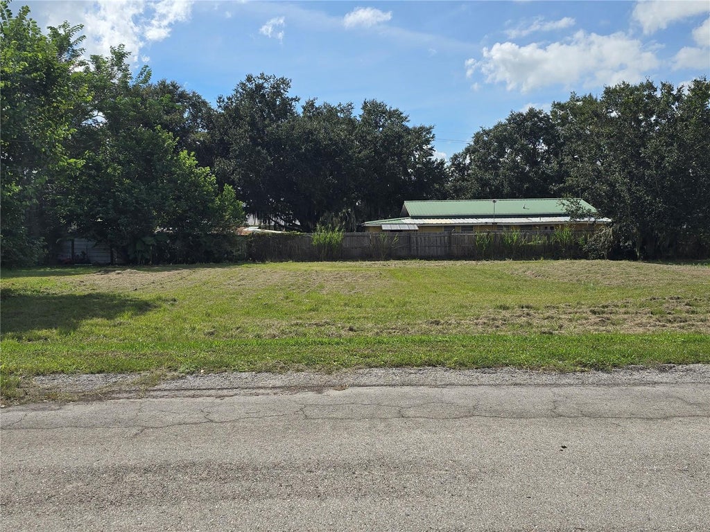 Photo of Cherokee Avenue, Fort Meade, FL 33841 (MLS # A4709164)